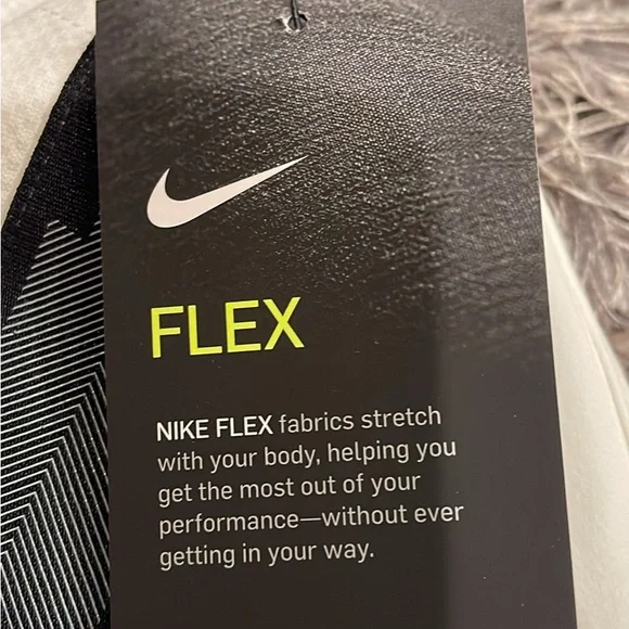 NWT Nike Men’s White Flex Golf Shorts 36” - Picture 3 of 6